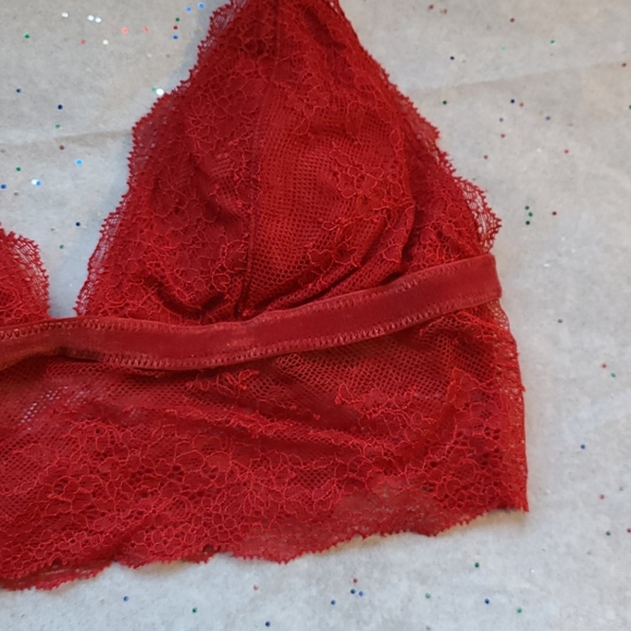 🥳LAST ONE🥳BUY 1 GET 1 FREE VICTORIA SECRET RED CROCHET BRA - Picture 4 of 11